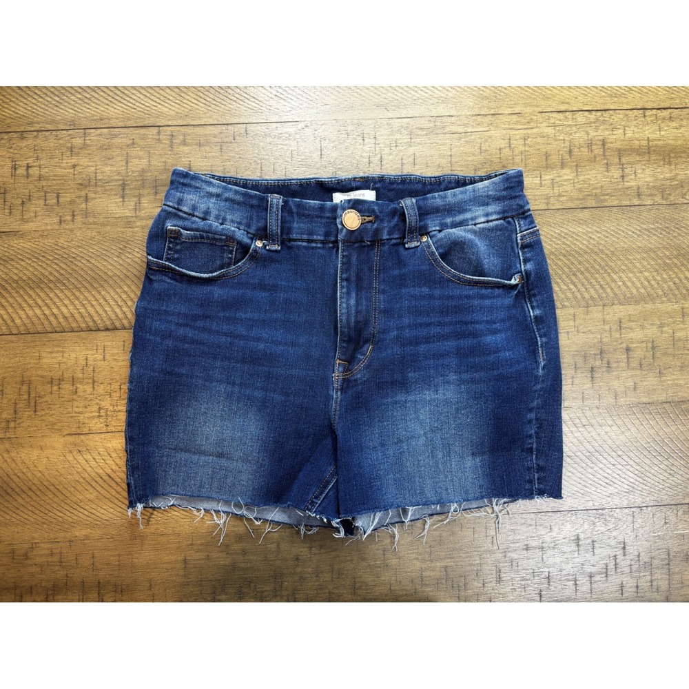 Maurices m jeans Womens Dark Wash High Rise Raw Hem Denim Cutoff Shorts Size M